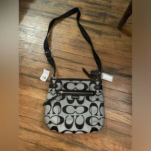 BNWT Coach crossbody bag